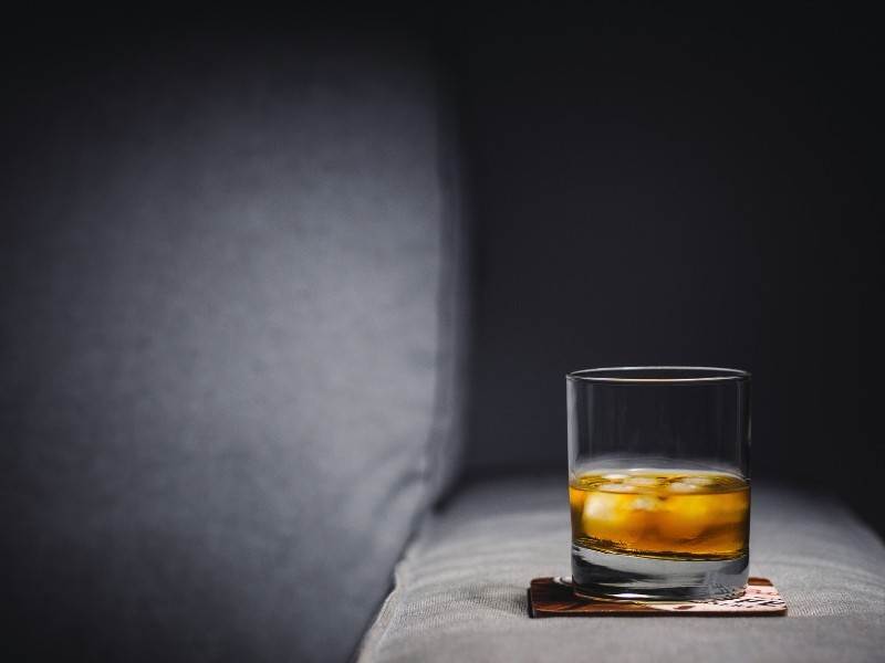 Familiares que Convivem com Pessoas Alcoólicas Precisam de Cuidados?