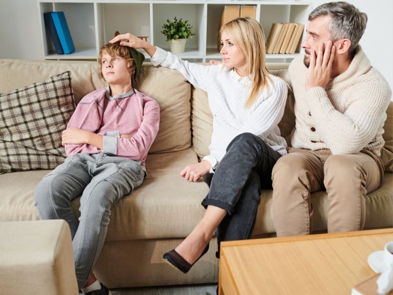 Pais conectados,  filhos isolados