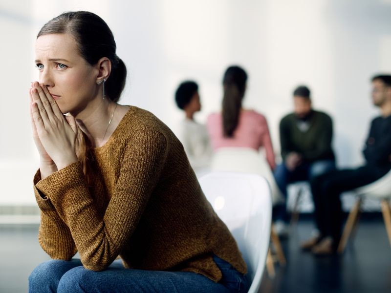 Medo de ser trocado: por que esse sentimento aparece e como a psicoterapia pode ajudar