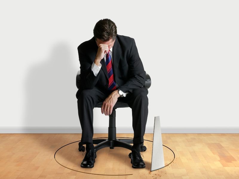 Por que às vezes estragamos nossas próprias conquistas? Como a psicoterapia pode ajudar